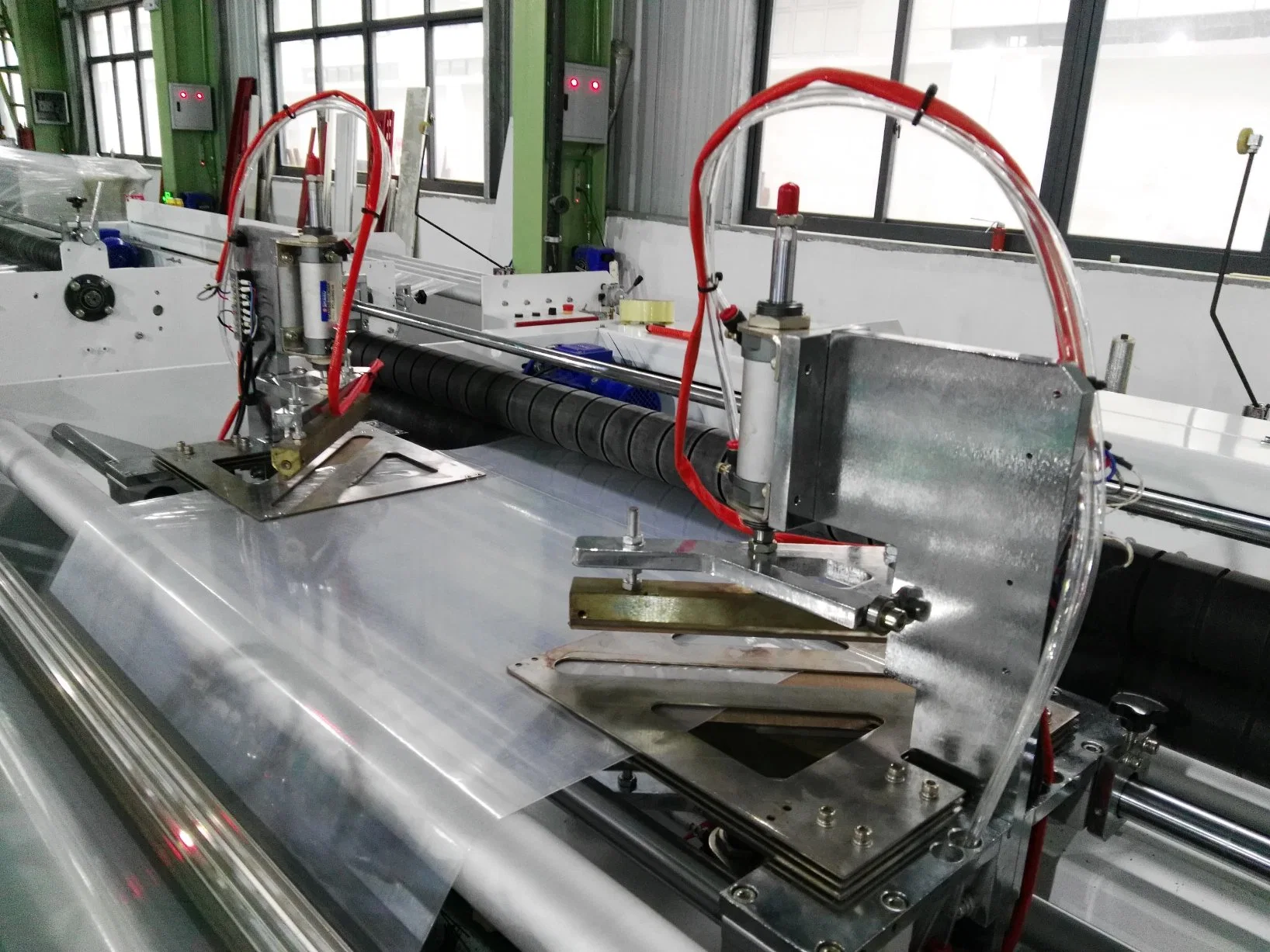 Fully Automatic High Speed Cold Cutting Bag Maker for Making Plastic LDPE Flat Bag