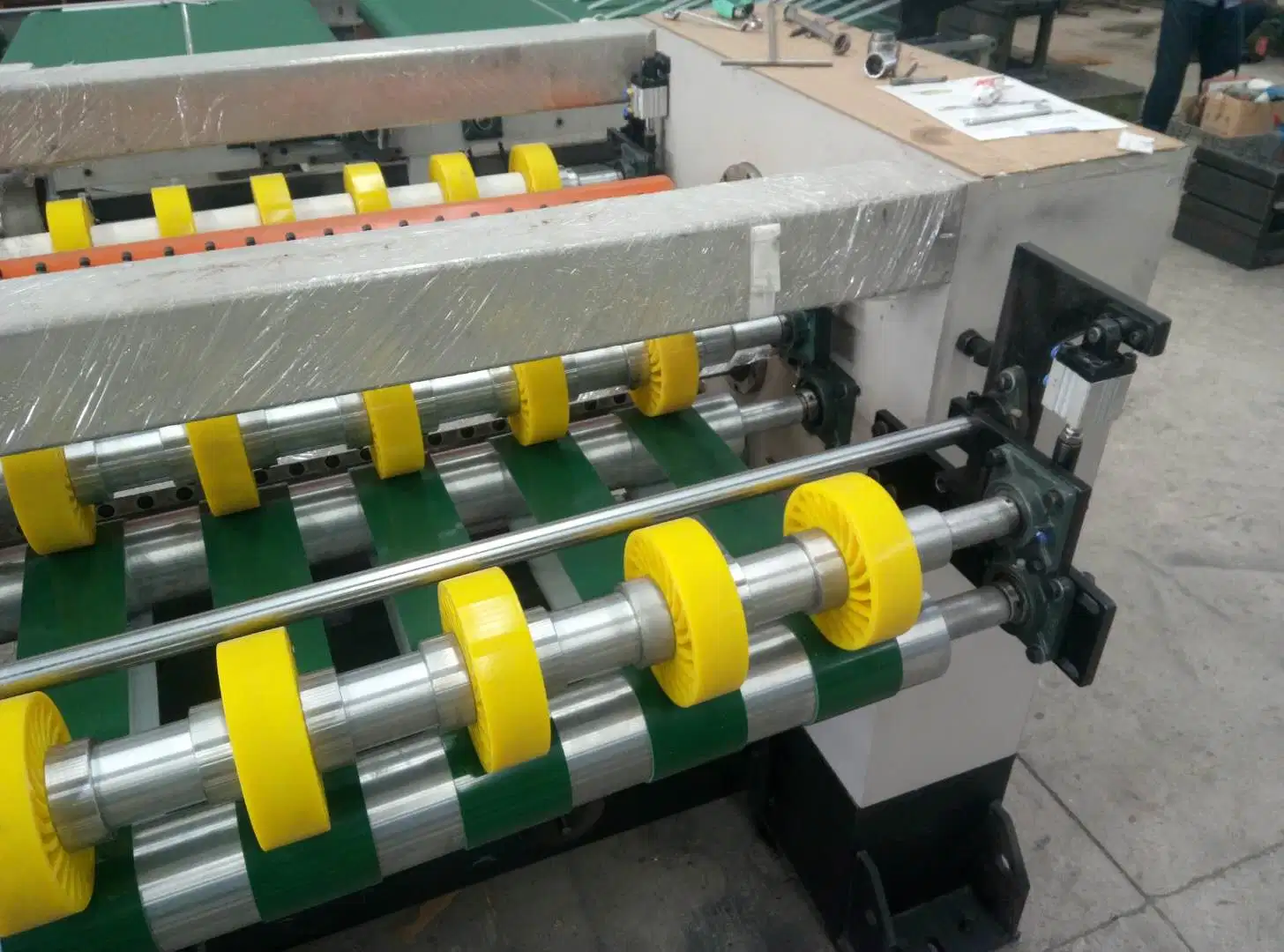 Corrugated Paperboard Production Line Automatic Cross Cutting Machine