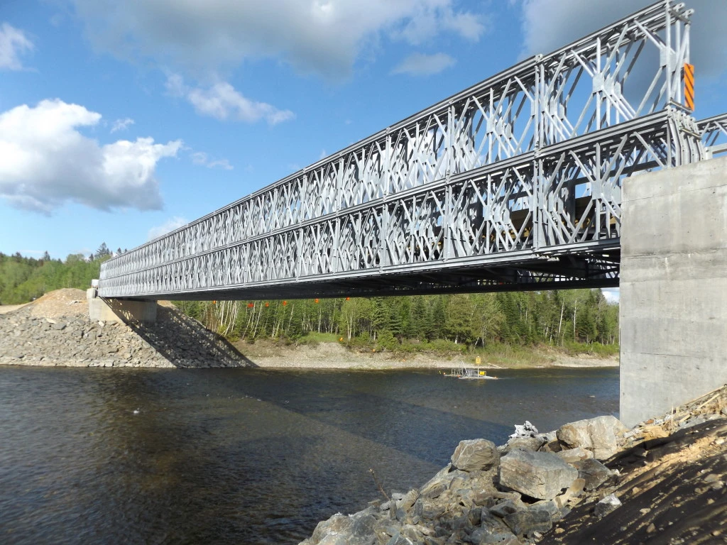 Stahl Truss Bailey Brücke / Stahlkonstruktion Vorgefertigte Kompakte Bailey Truss Brücke / Bailey Tablets