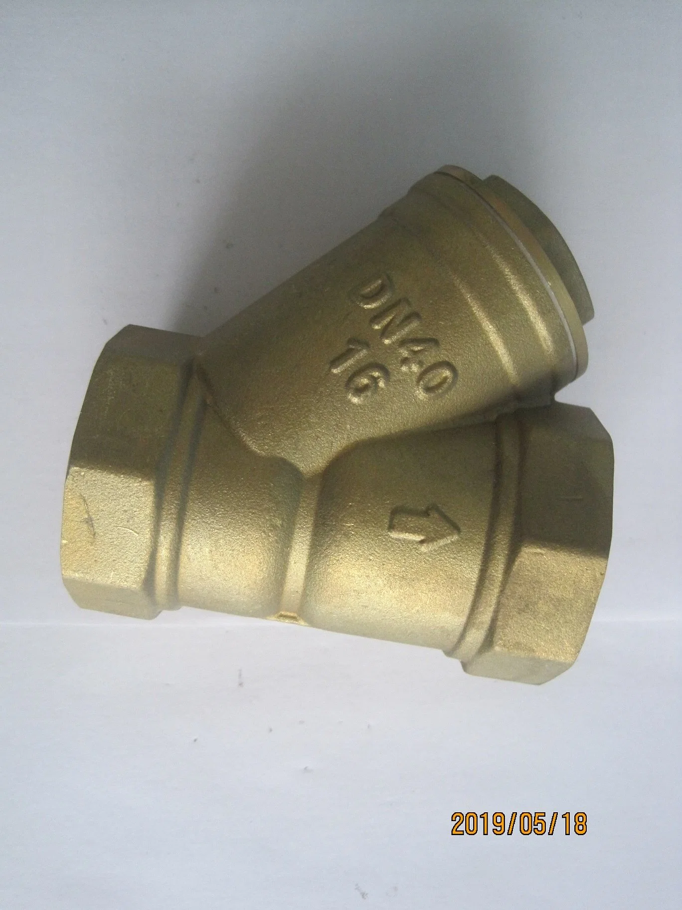 1 Inch Dn25 Brass Y-Strainer with Tapped Retainer Cap and Threaded End Connections