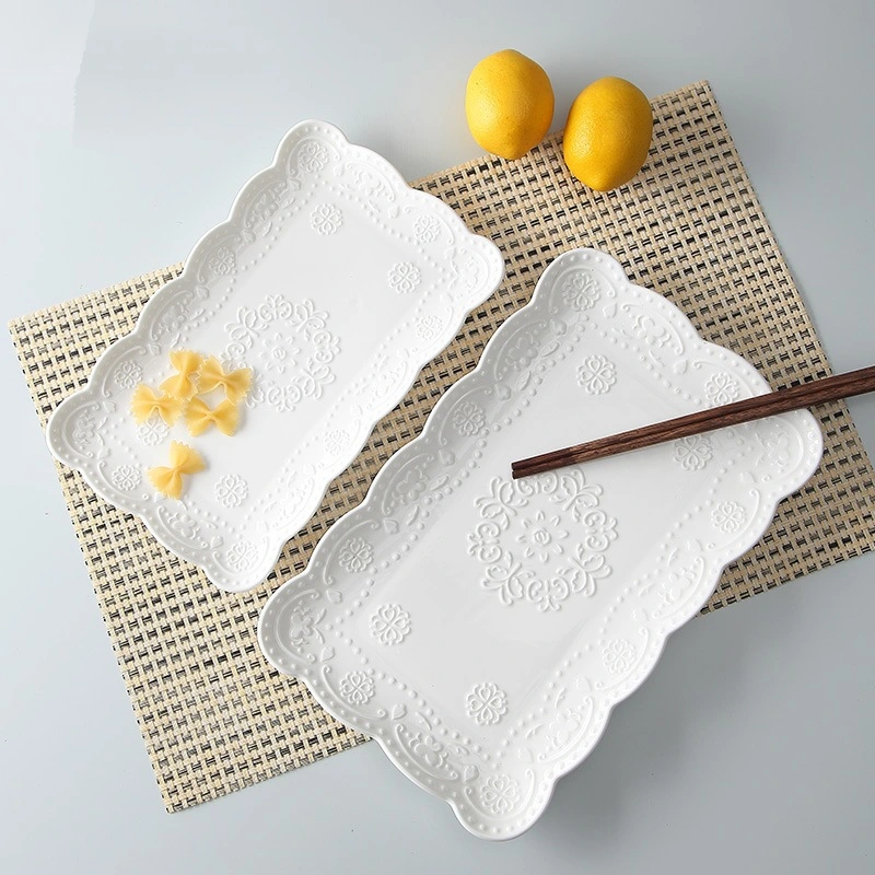 لوحة خزفية منقوشة على الطراز الأوروبي وفواكه لوحة العشاء الخزفية المستطيلة طبق ياباني من السوشي Plate Dish Plate Plate