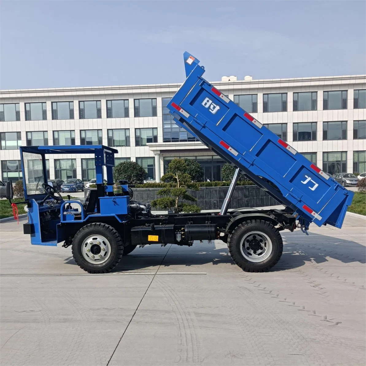 Durable 5-Ton Underground Mining Dump Truck with Strong Chassis