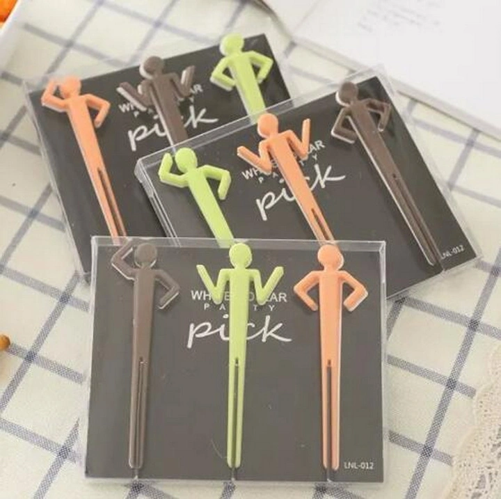 Multifunctional Colorful Plastic Tea Bags Hanging Human Shape Fruit Fork