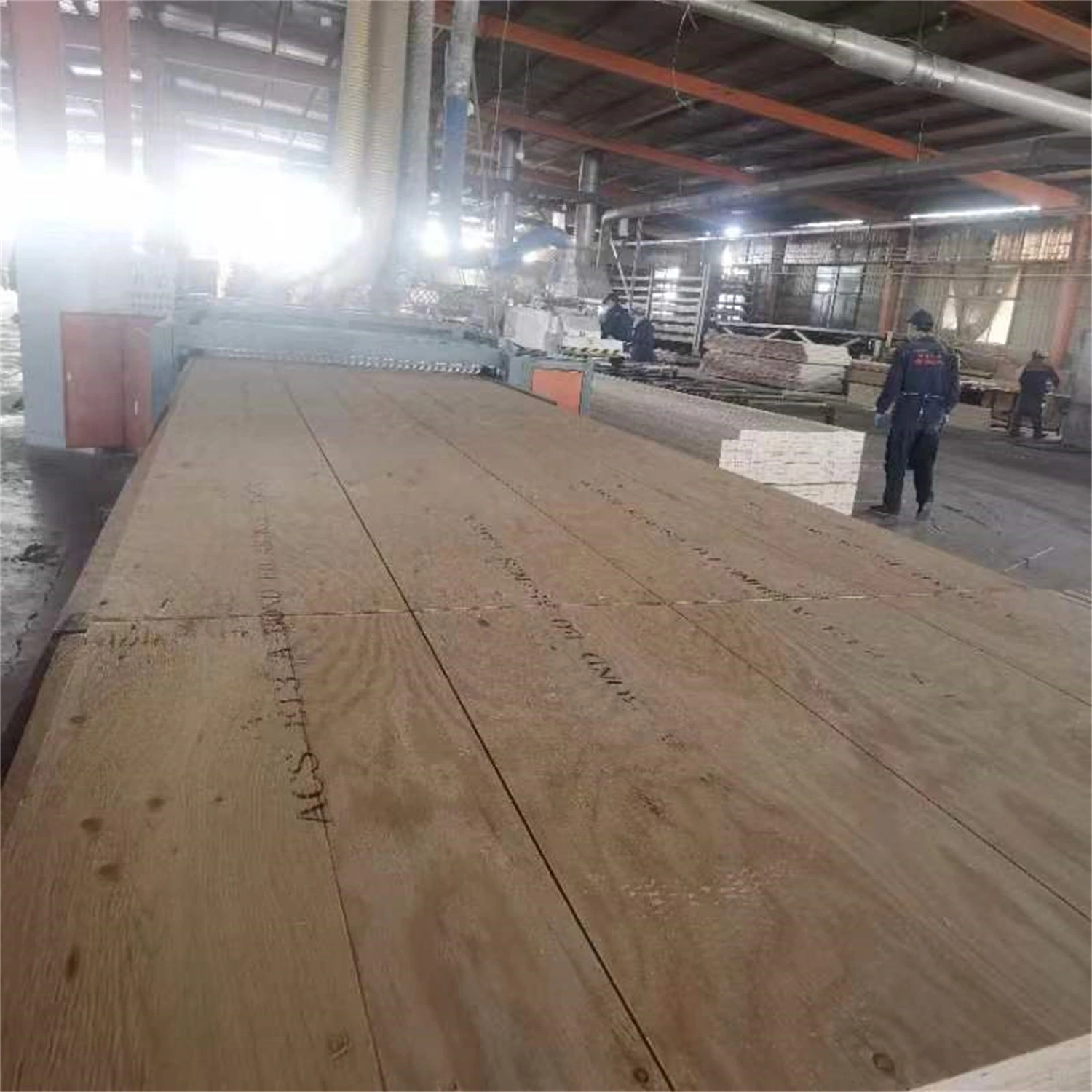 63X290X9000mm E14 Venetiado Lumber LVL Beams Constructural LVL Timber Contraplacado LVL