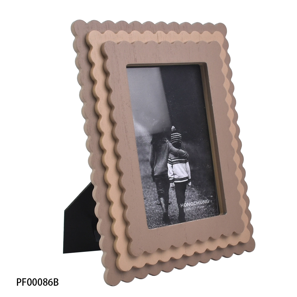 Hot Design Classic Vintage Wooden Plastic Photo Frame for Home Deco