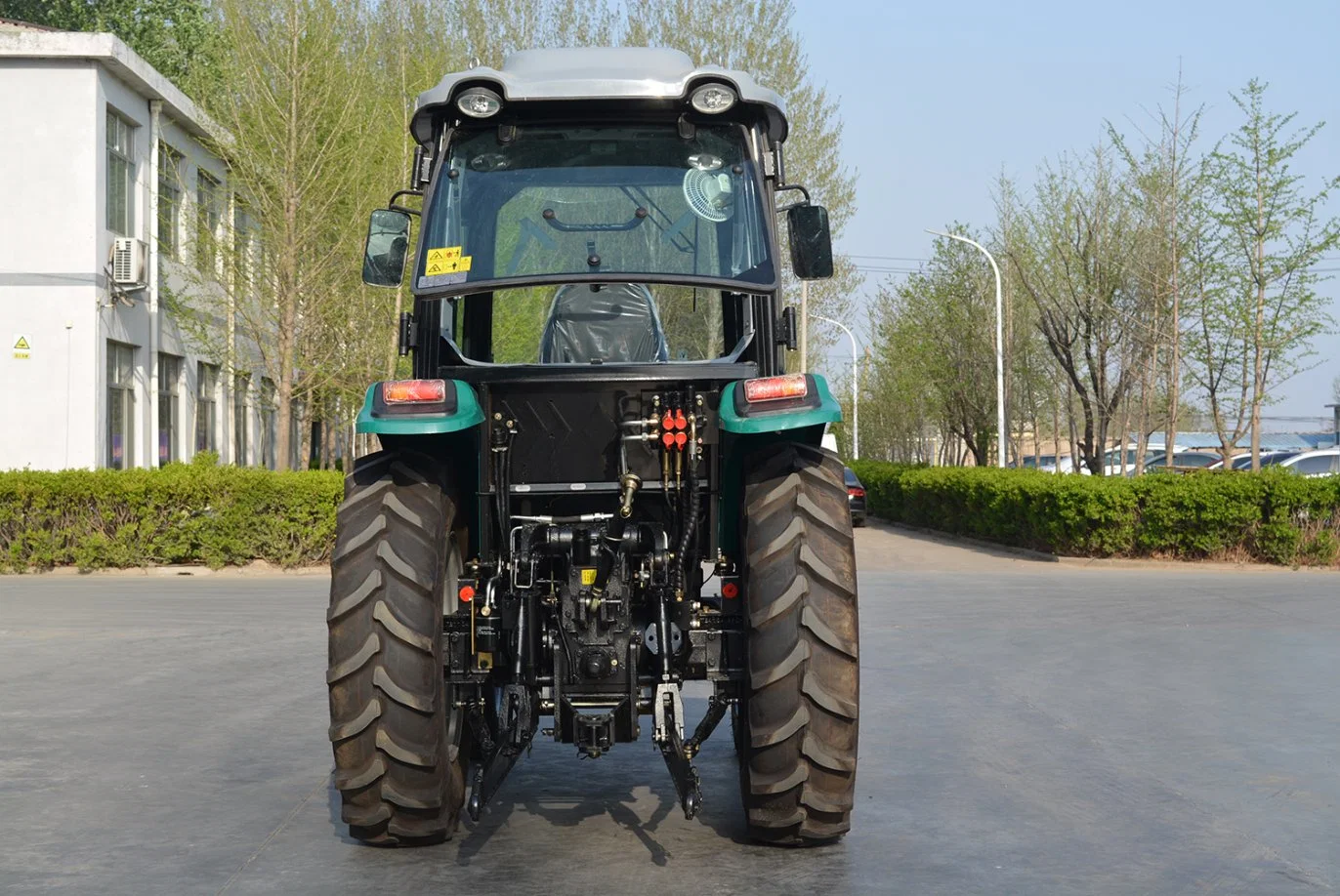 Rendimiento de alta calidad/alto costo 704 70hp 4*4 tractor de campo seco/tractor de campo seco/tractor de casa/tractor agrícola Para Agricultura/Transporte con taxi