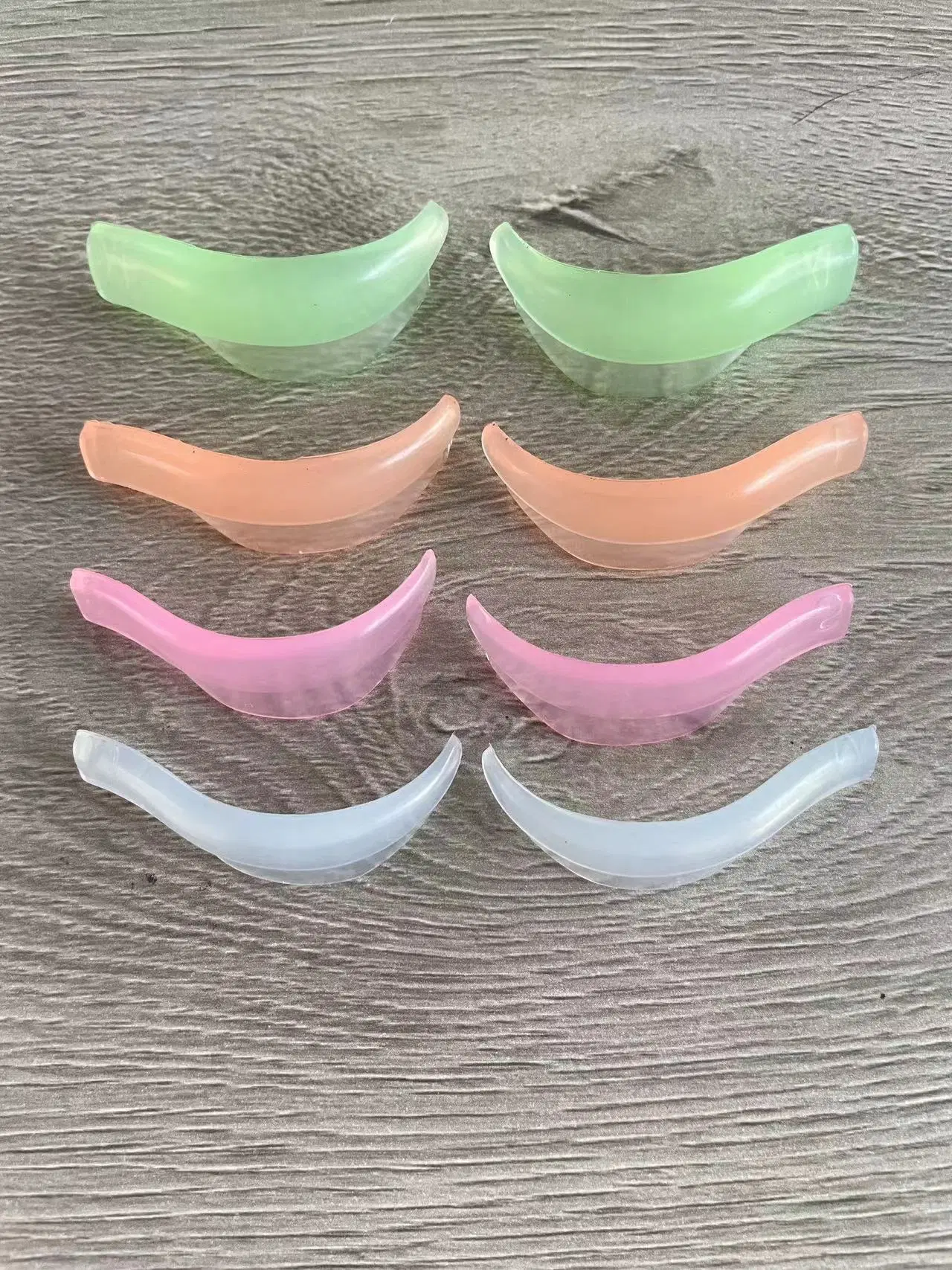 Custom Small Size Thin Soft Anti Slip Silicone Clear Pink Shield Eyelash Rods Lash Lift Perm Pads Flat for Lashes