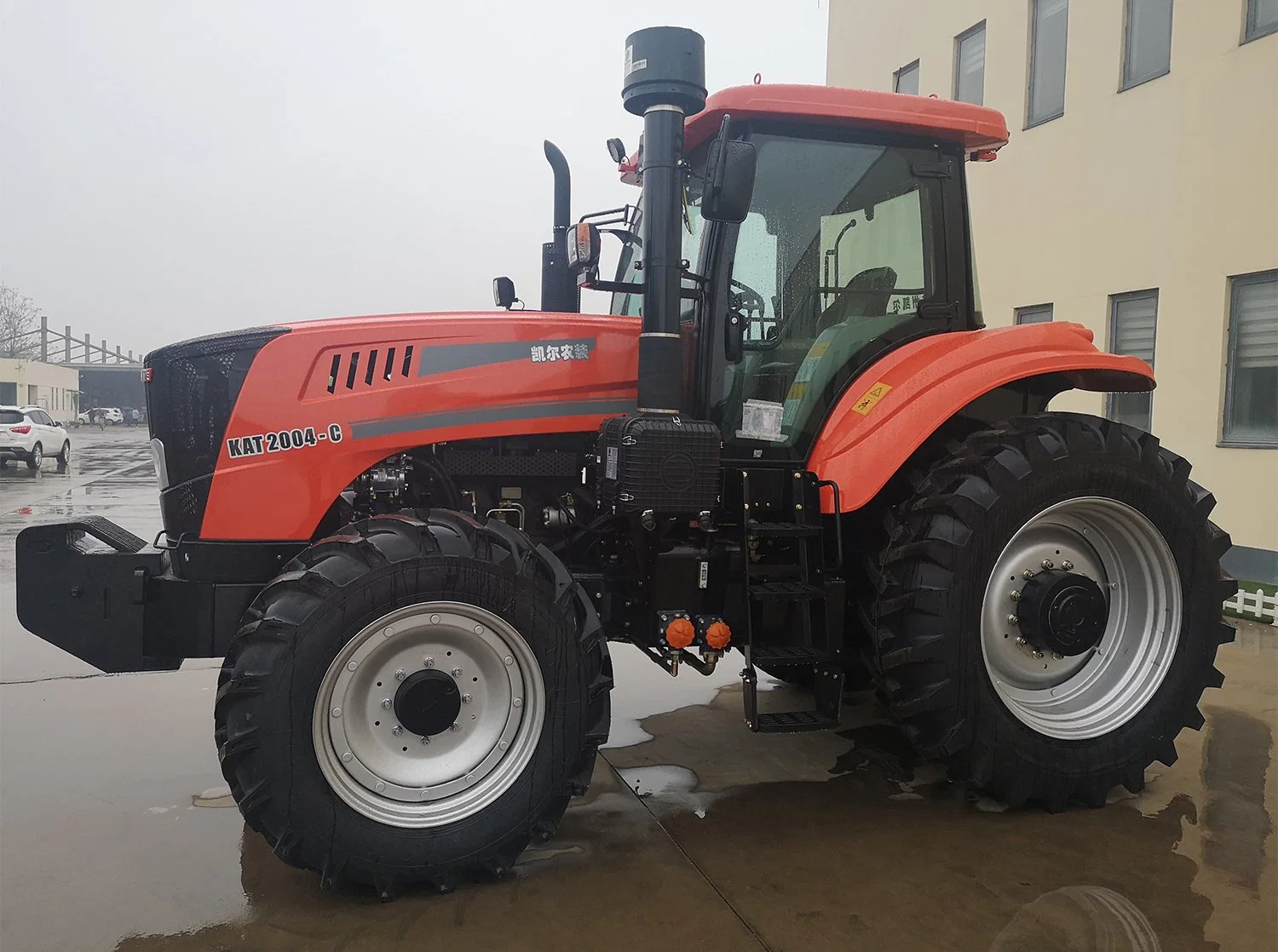 Kat2004-C1 200HP Diesel Chinese Tractors for Sale for Tractor Planter