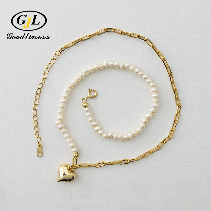 18K Gold Heart Pendant Harlf Chain Harlf Pearl Necklace