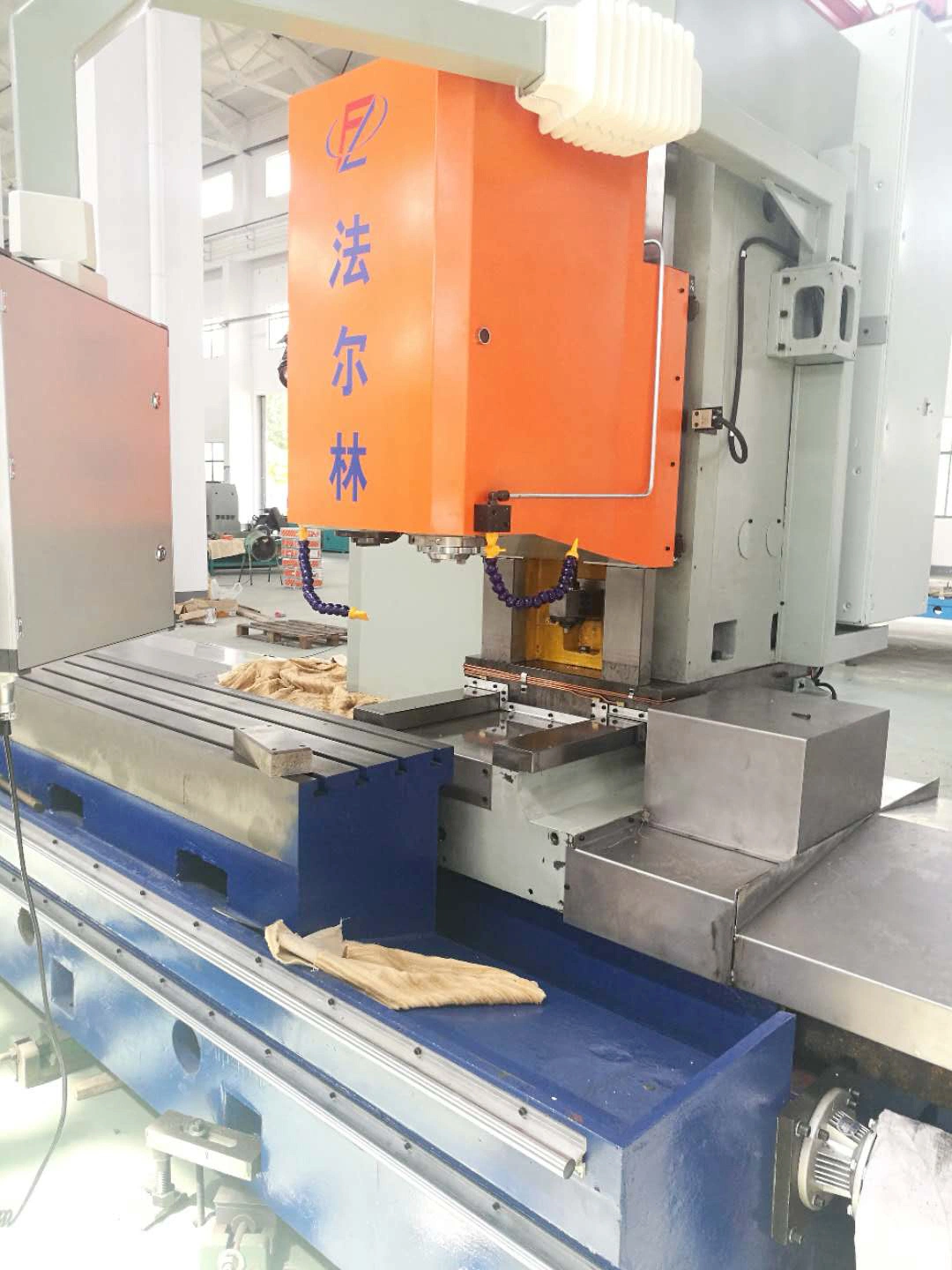 High Performance Xc-7 Multi Slot Needle Machine CNC Milling Machine for Tapping Processes