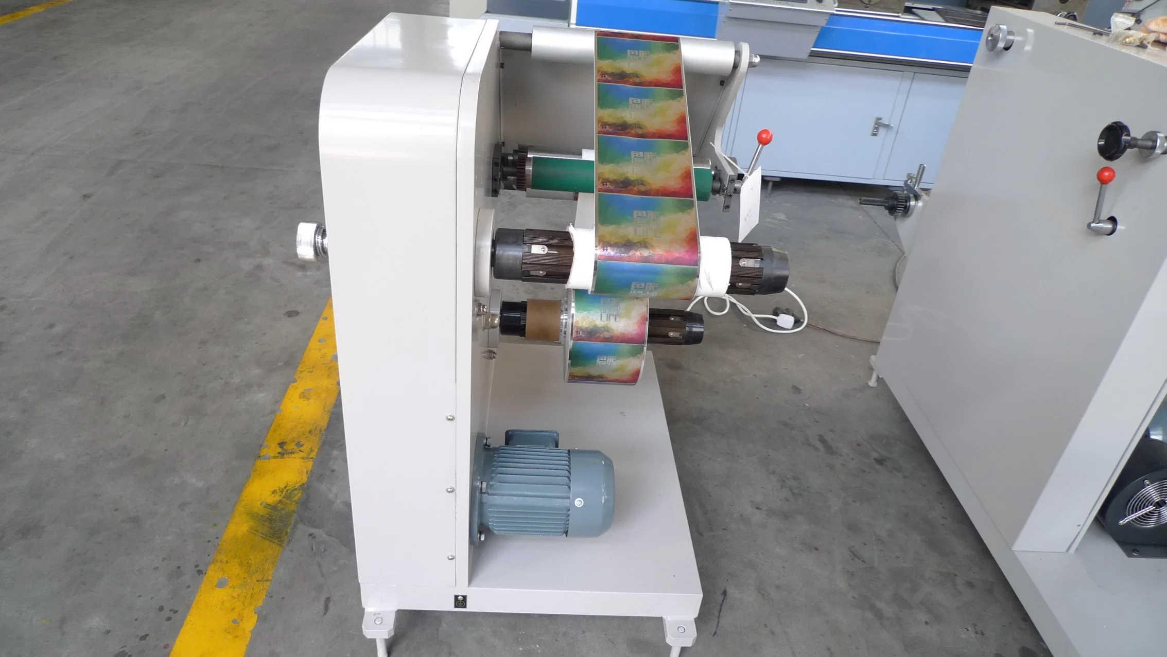 Small Label Sticker Printed Material Inspection Machine for Inpecting Quality