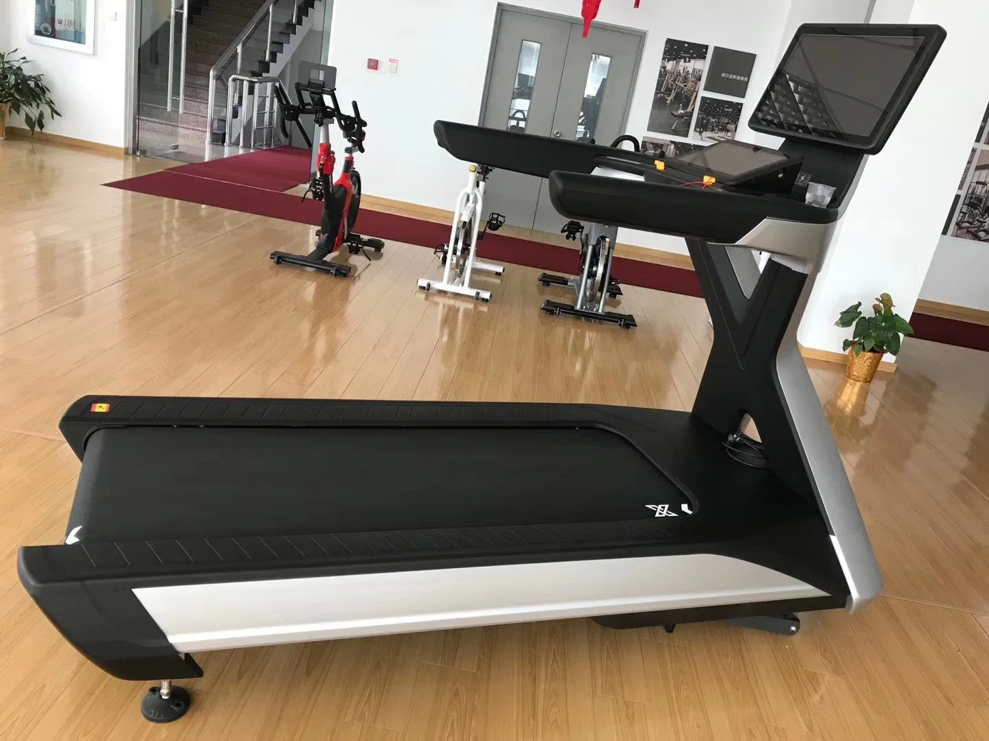 Equipamiento de gimnasio/Cinta caminadora/comerciales.