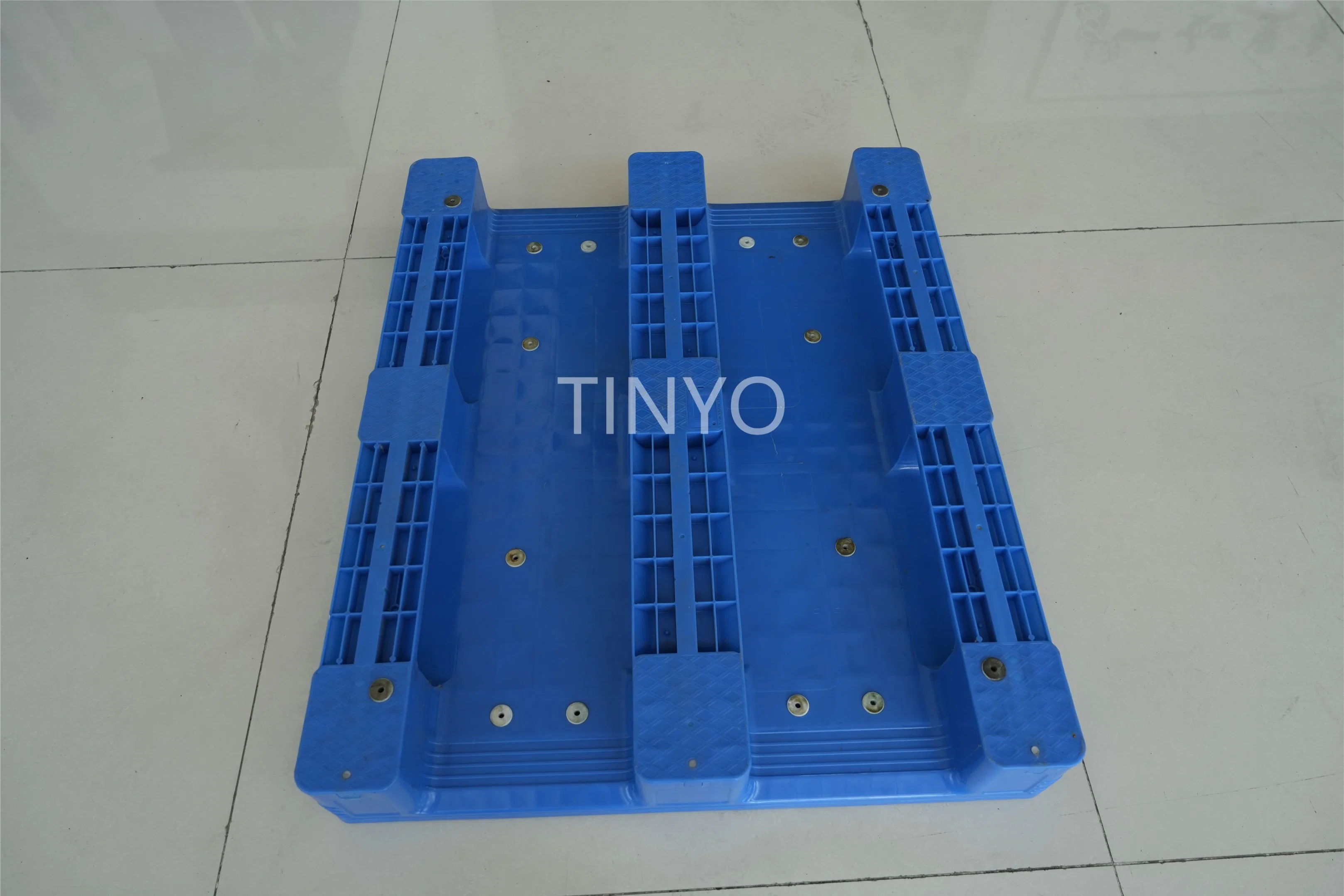 Warehouse Storage Single Face Euro Storage Recycle PVC Plastic Pallets for Logistics