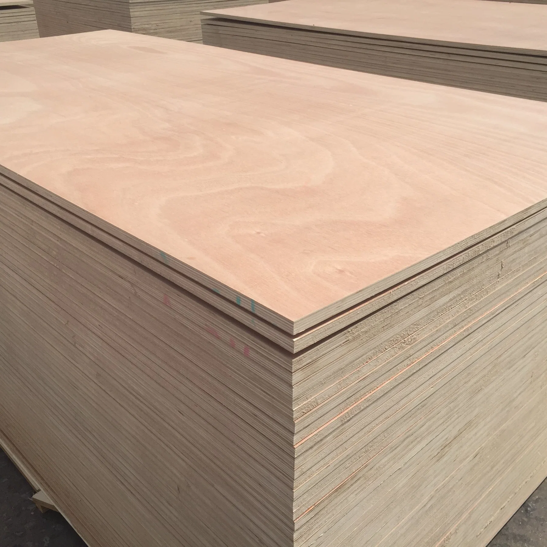 4 X 8 Size Hot Sales Fresh Poplar Core Okoume Veneer Bb / Bb Cc / Cc Marine Plywood for Furniture