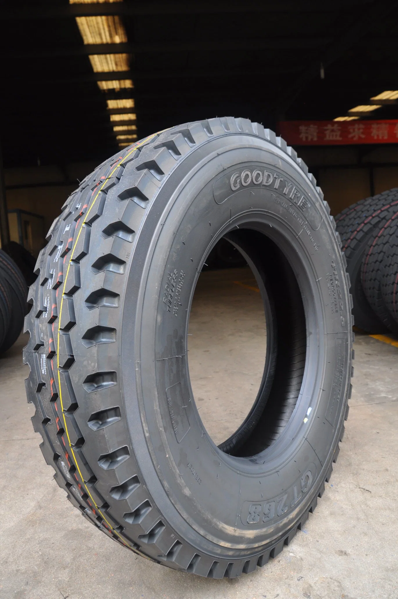 Durun 11.00r20 16pr Yth1 Trucktire with 3 Grooves