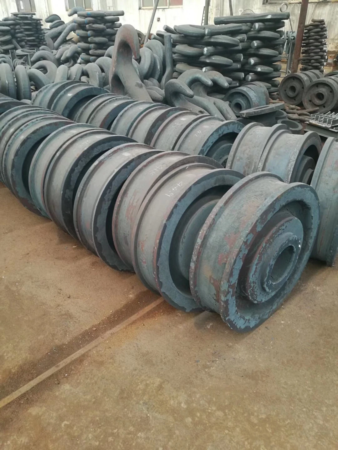 Custom Large Flange Cast Forged Industrial Steel Railway Cart Overhead Crane Rail Wheels