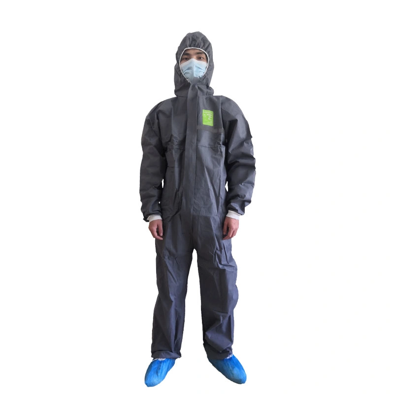 Grey PPE Suit SMS Non Woven Industry Dustproof S to 3XL Protective Clothing with Reflective Stripe