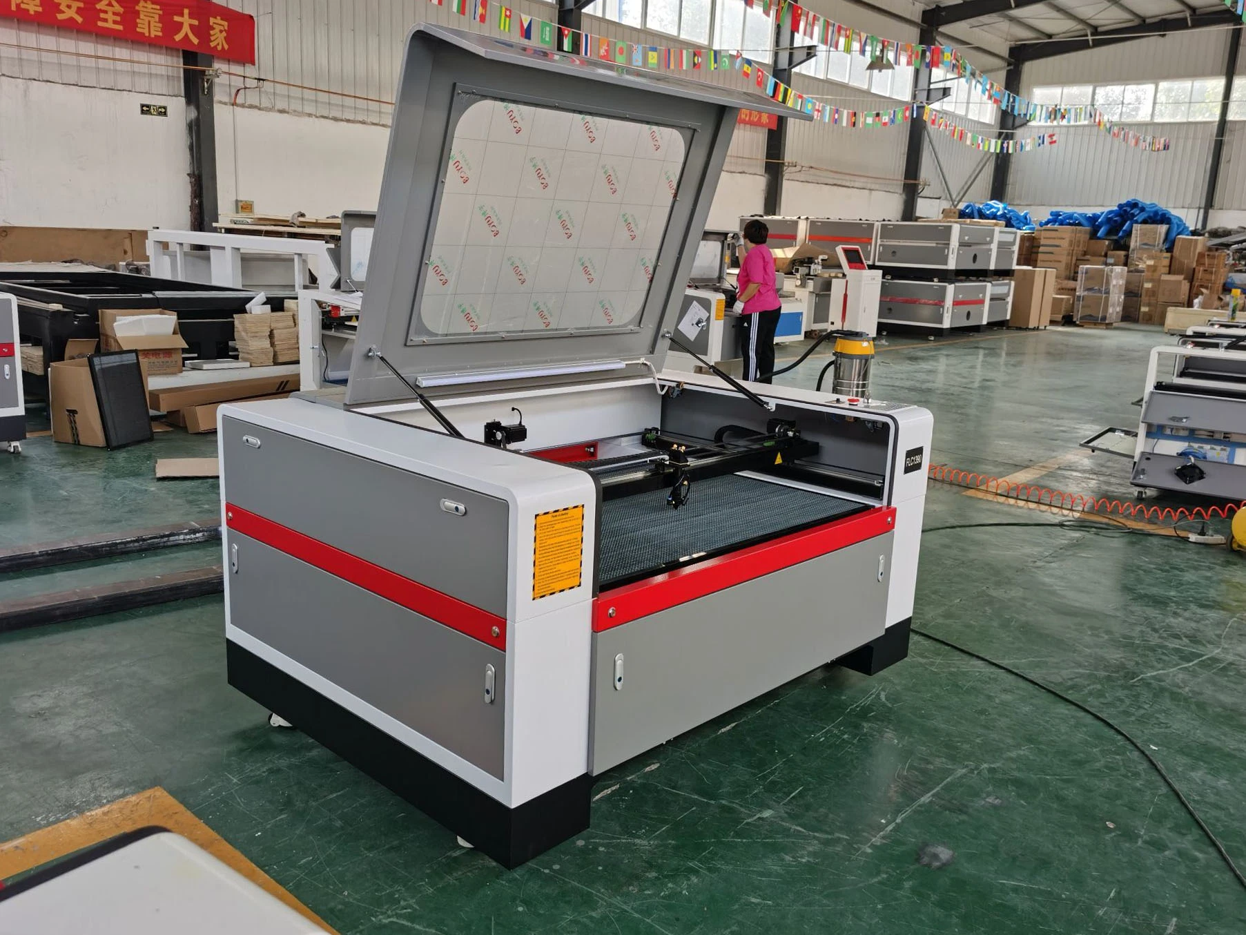 CNC Laser for Wood Acrylic Leather Cutting Engrving CO2 80W 100W