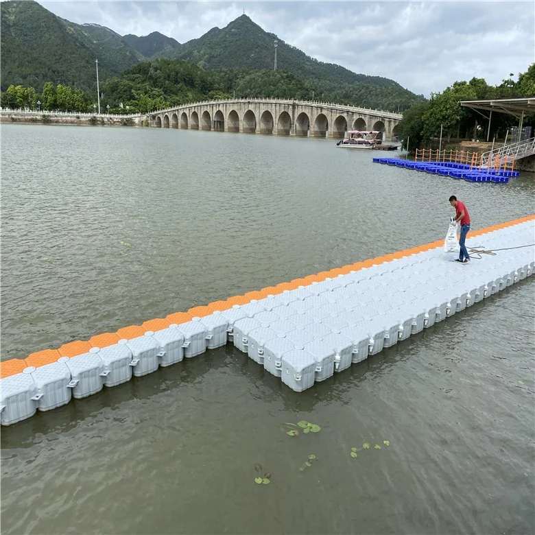 Los diques flotantes modulares Marine muelles Muelles de barcos para los lagos