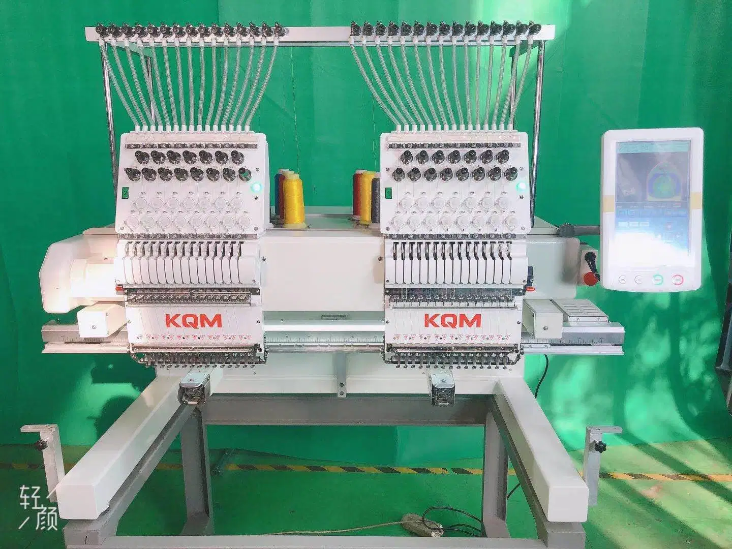 Two Hand Commercial Computerized Embroidery Machine for Cap Embroidery Machine and Sewing Machine