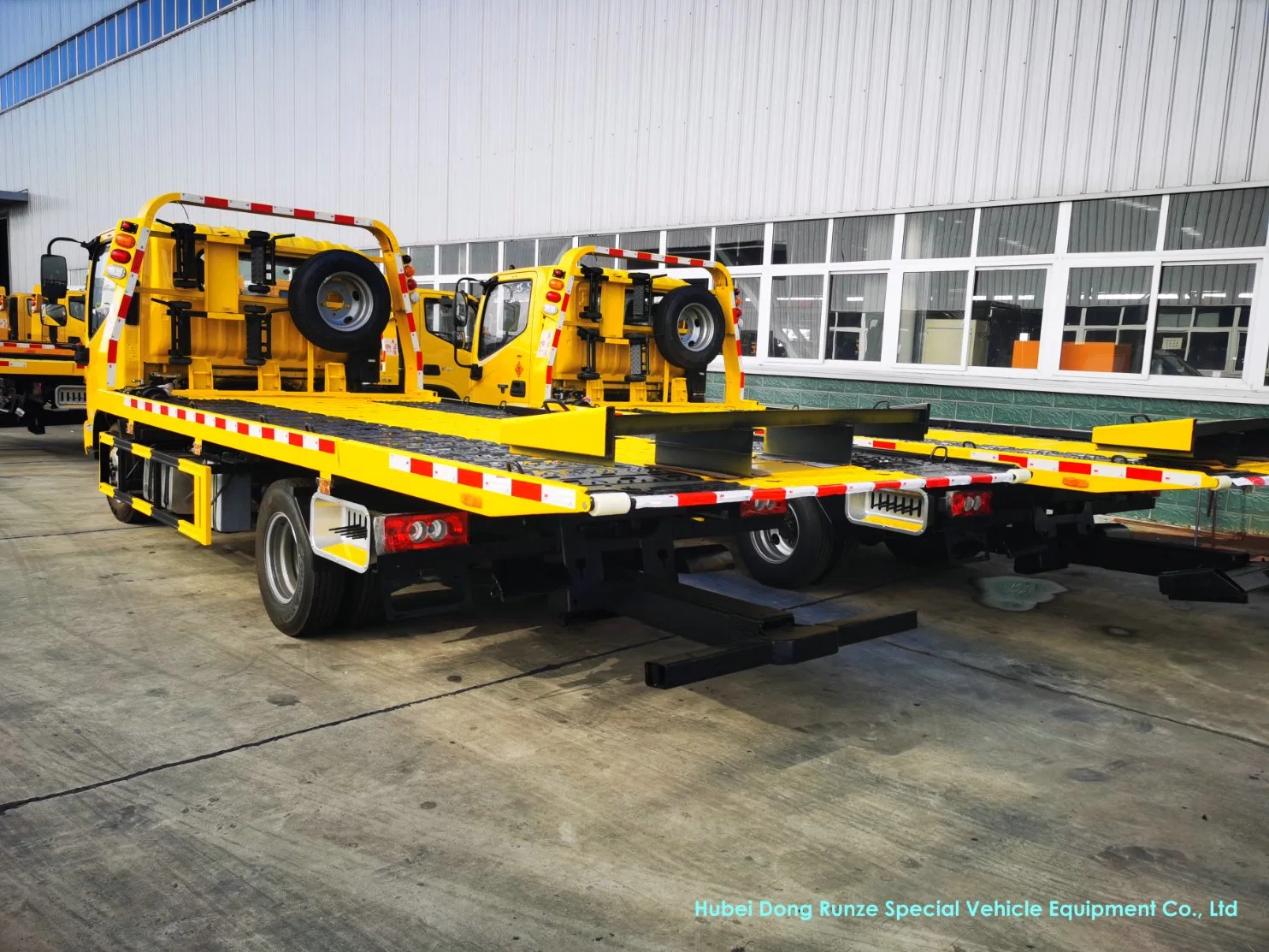 Foto Aumark Tilt Tray Rolling Back Bed Road remolque de rescate Truck Wrecker Recovery 4-6ton (volante a la izquierda/volante a la derecha Euro 2-6)