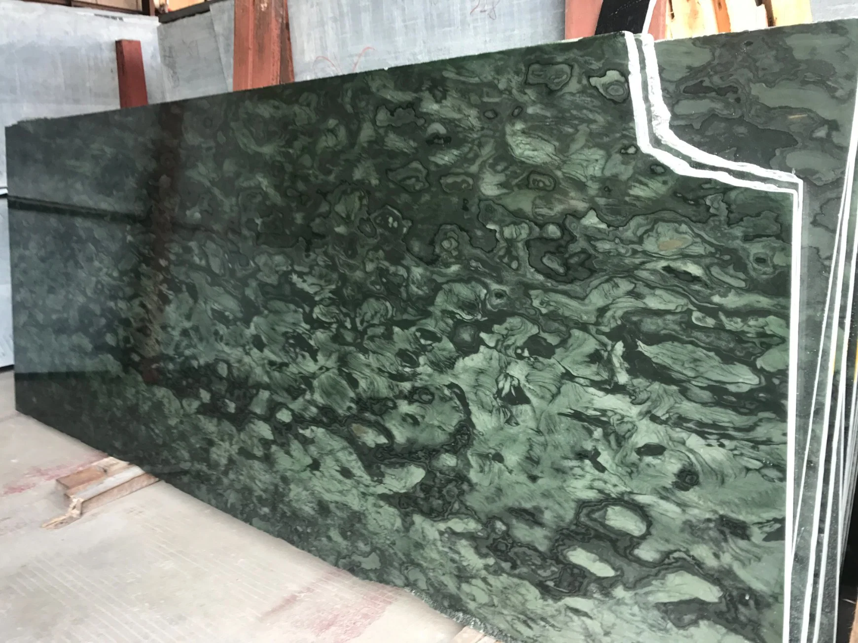 Китайский Великого зеленого мрамора гранитной плиткой и на кухонном столе