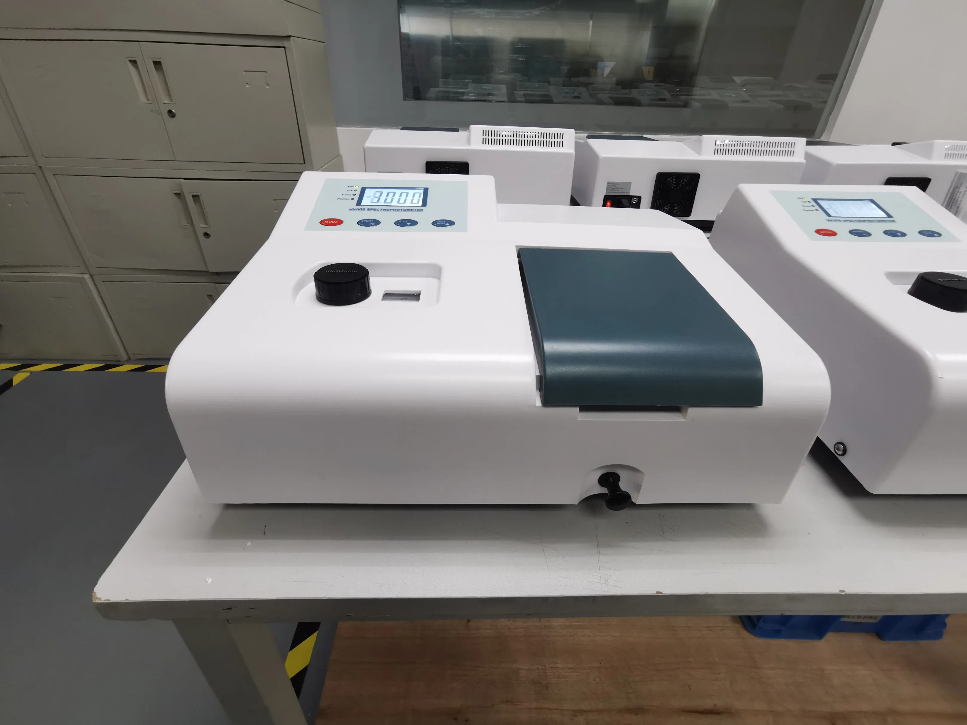 CE Approved Lab Single Beam UV/Vis Visible Spectrophotometer (UV0006)