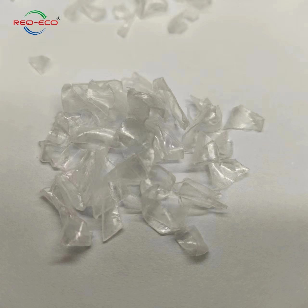 Customized Plastic Raw Material Post Consumer Bottles Scrap Pet Flakes