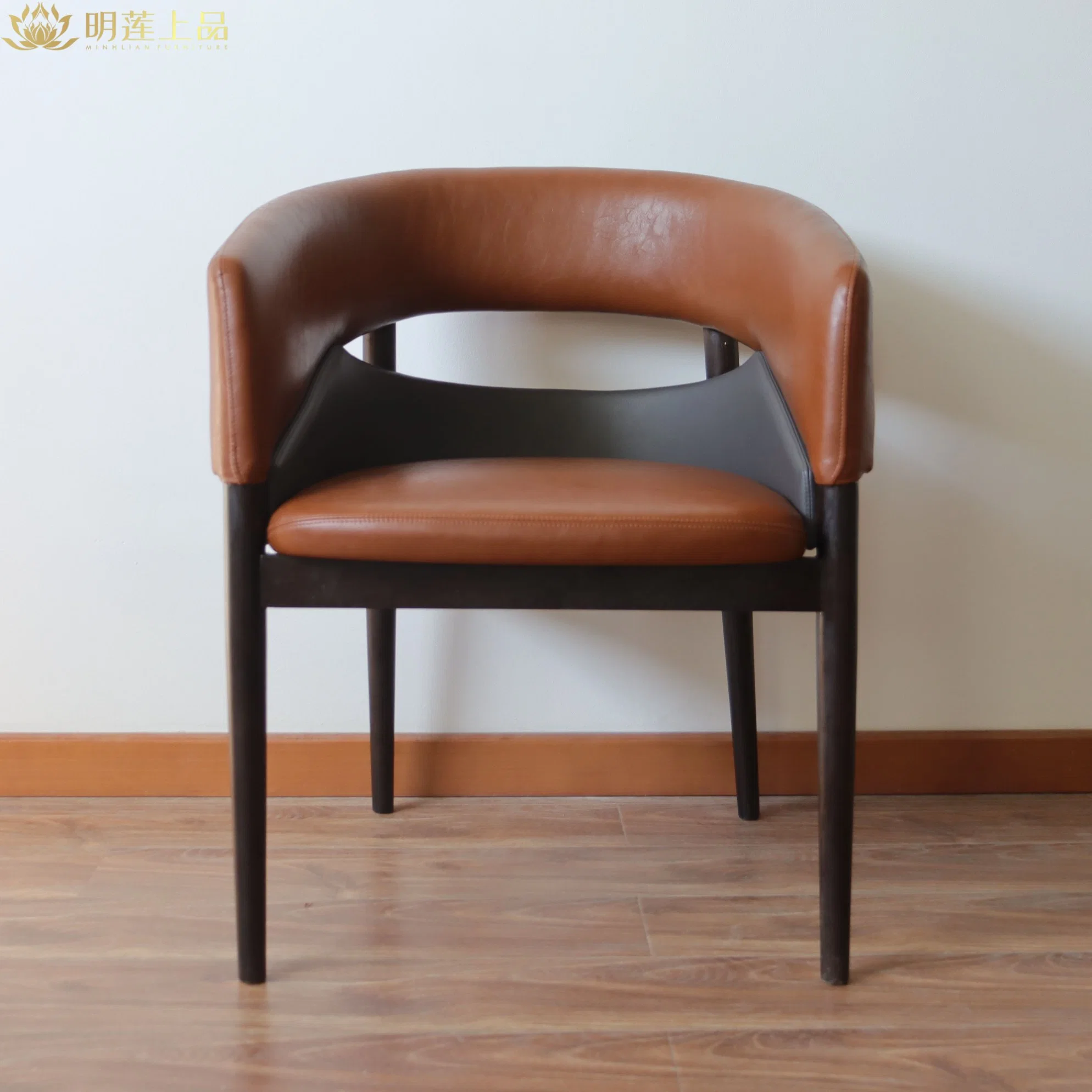 Cadeira de jantar em madeira sólida com design moderno, Micro-Fibre Leather estofados Restaurant Cadeira cadeira de lazer de Madeira
