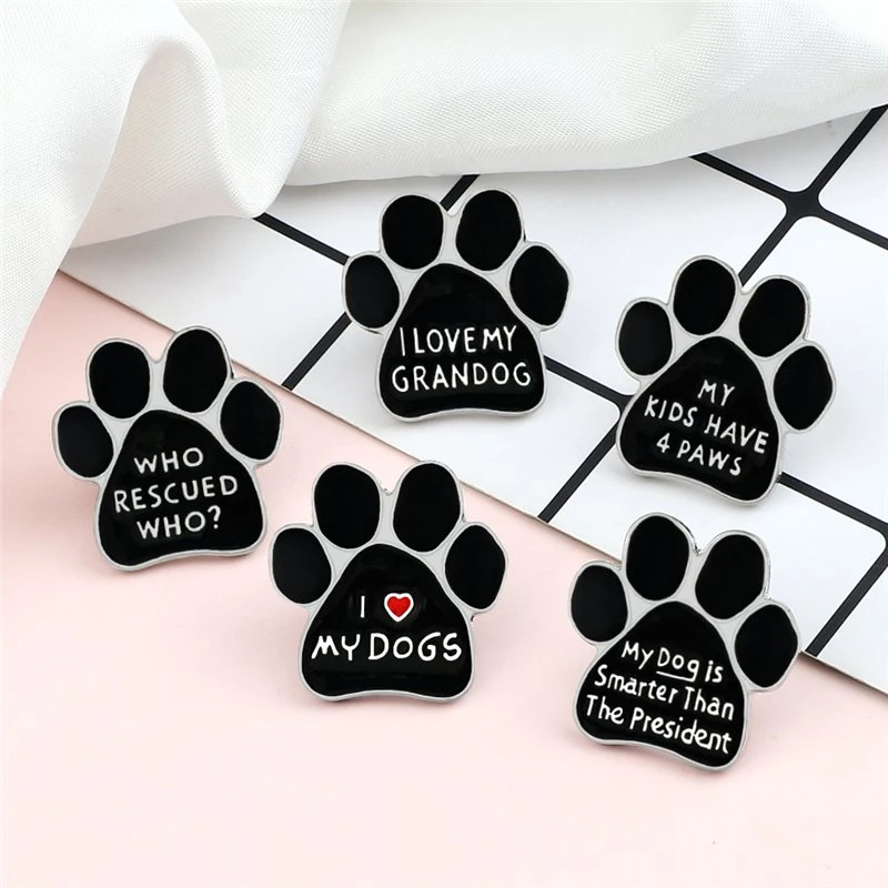 Display Case Custom ID Reels Clear Name China Wholesale/Supplier Lapel Pins No MOQ Promotion Gift Hard Enamel Dog Paw Zinc Alloy Badge