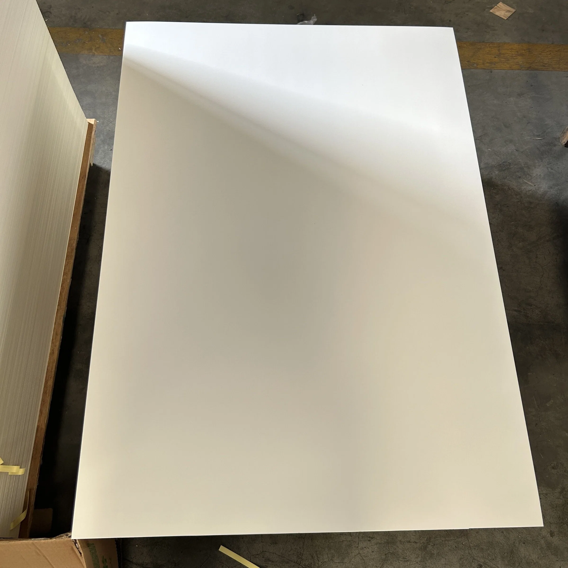Bulk Ivory Board FBB Single PE Coated Paper C1s Elfenbein Platine