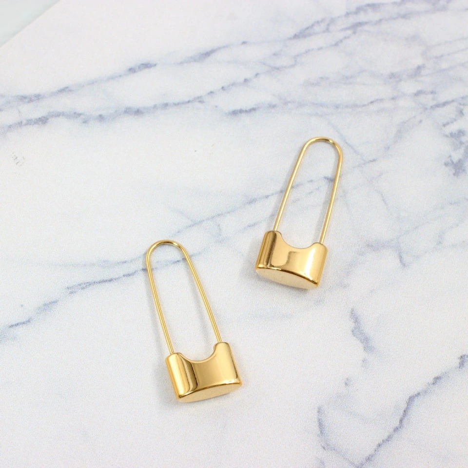 Simple Fashion Stainless Steel Earring Lock Shape