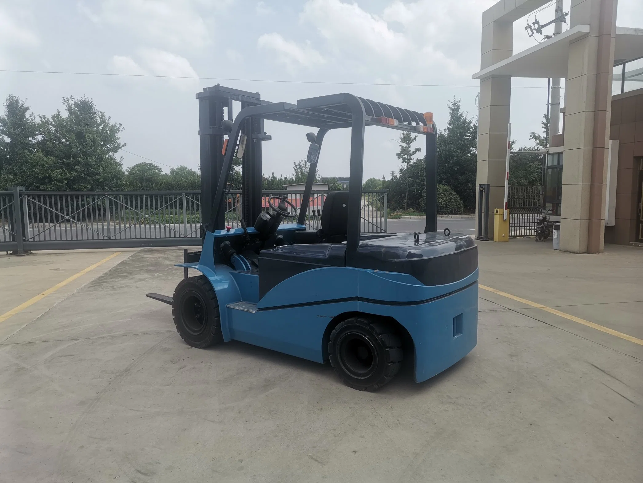 Factory Price Seated Type Rated Capacity 3ton Electric Counter Balance Mini Forklift with AC Motor Zapi / Curtis Controller