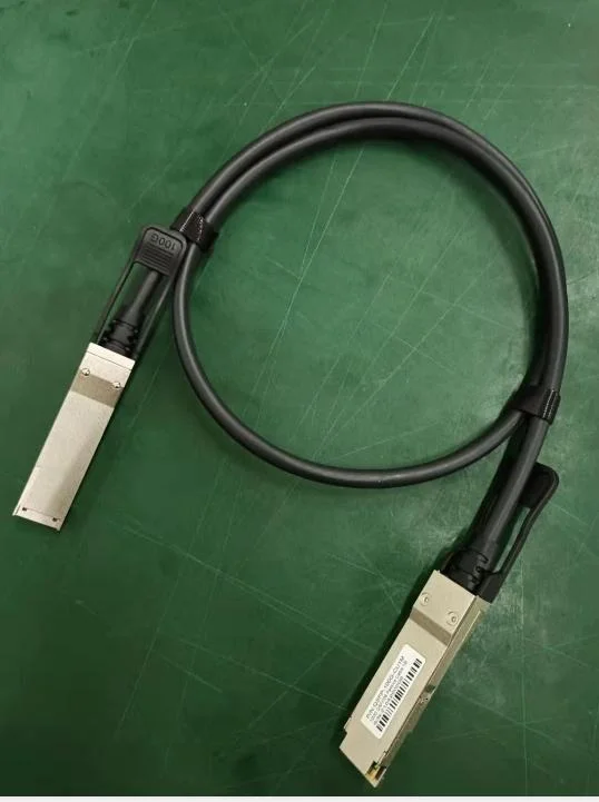 Qsfp28 to Qsfp28 100g 1m Dac Direct Attach Copper Cable Wire 30AWG Optical Fiber Cable From Factory