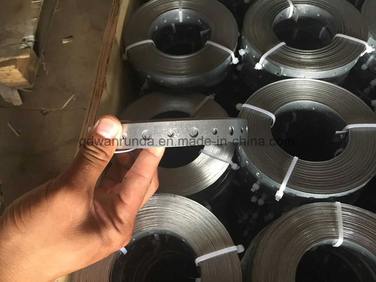 3/4" X 100' 28ga perforar Metal Galvanizado correa colgante