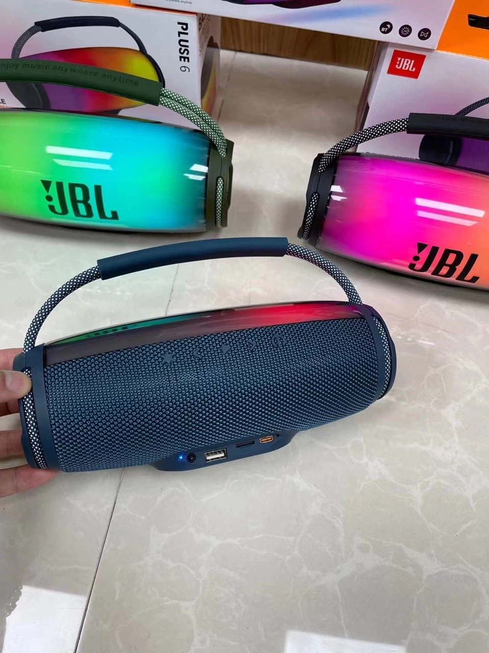 مصباح LED خارجي محمول للحفلات، سماعة ستريو، زجاجة صوت عميق RGB ملون لمكبر الصوت J-JB L Pulse6