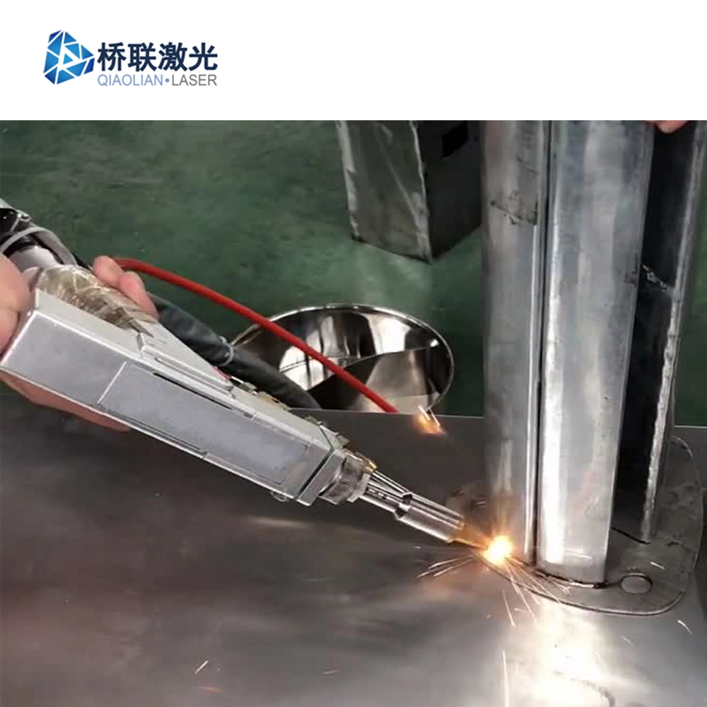 3kw portable de qualité supérieure en aluminium de l'équipement de soudage laser à fibre fait en usine en Chine