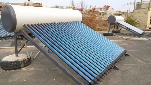 Hot Sale 100 200 300 litros tubo de vácuo Solar Geyser aquecedor solar de água