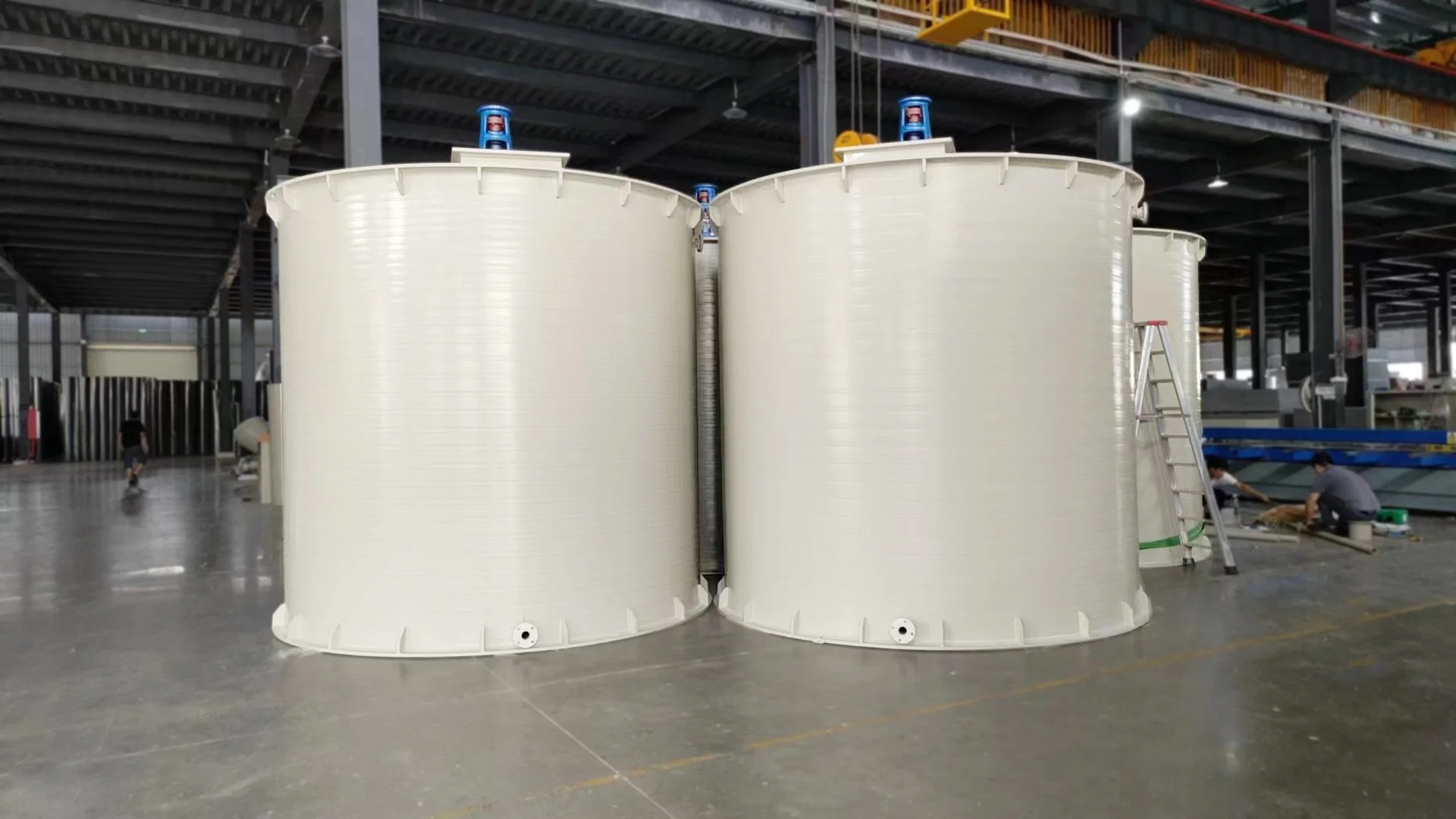 Réservoir d'eau rond en plastique personnalisés PP polypropylène de stockage de produits chimiques carrés Luiqid bain Réservoir de galvanoplastie