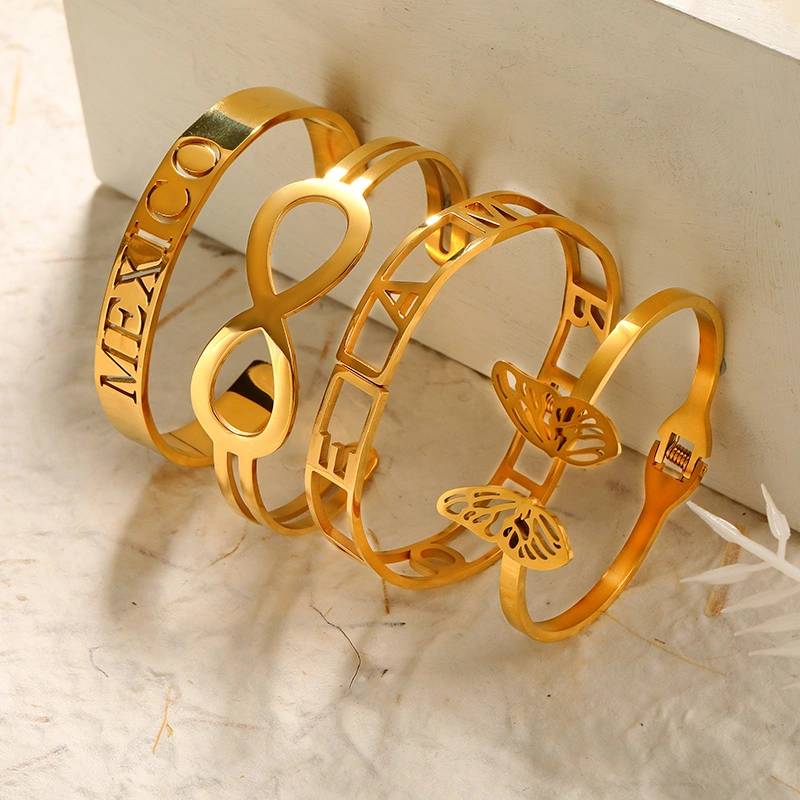 Bijoux en gros Bracelet femelle 18K or acier inoxydable Bangles chaîne Bracelets à breloques coeur pour femmes Lover