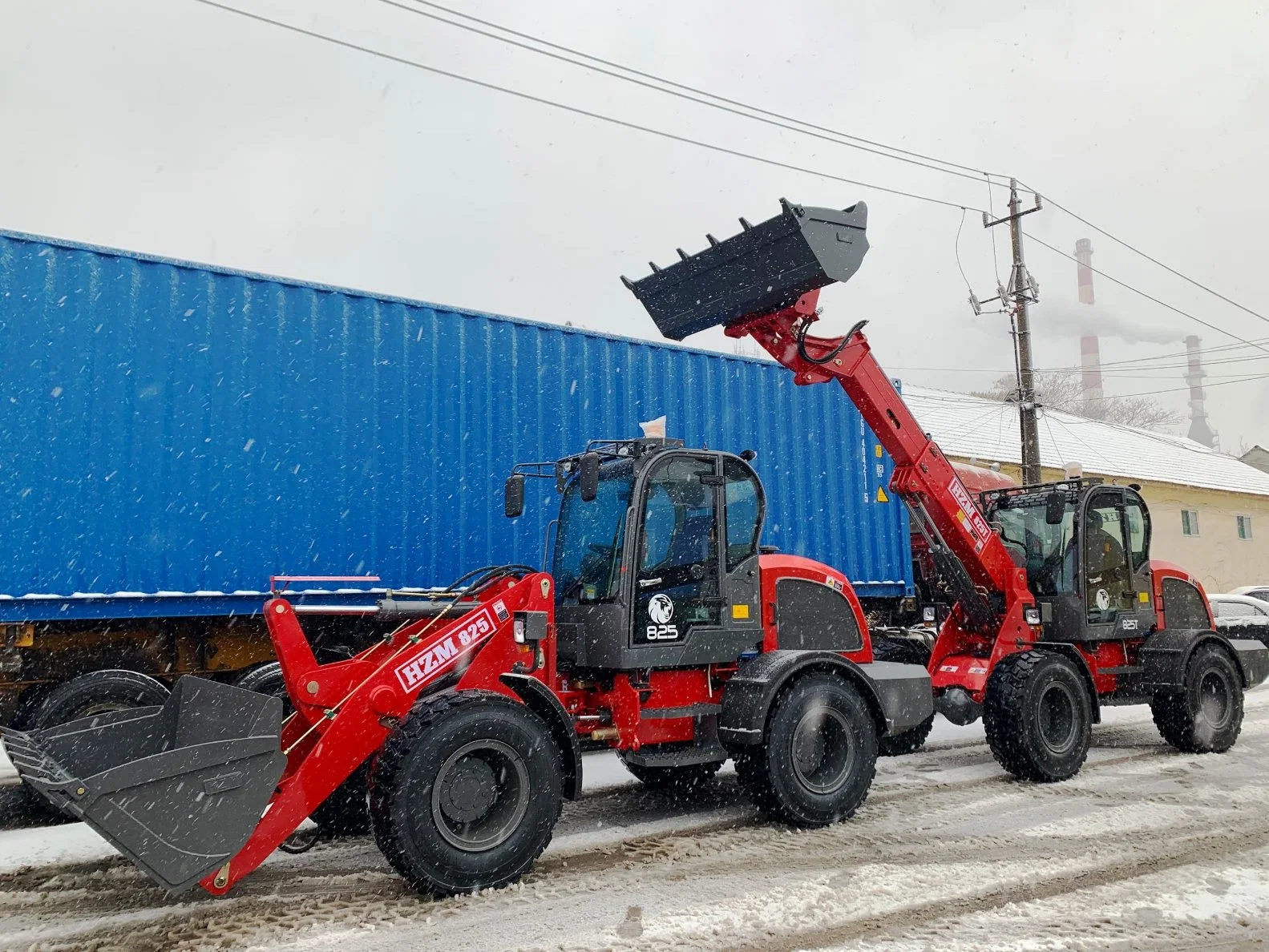 Proveedor de China Hzm 825 Cargadora de Ruedas Delantera Compacta de 4 Ruedas Articulada con Motor Diésel CE para Mini/Agrícola/Granja/Jardín/Ventas.