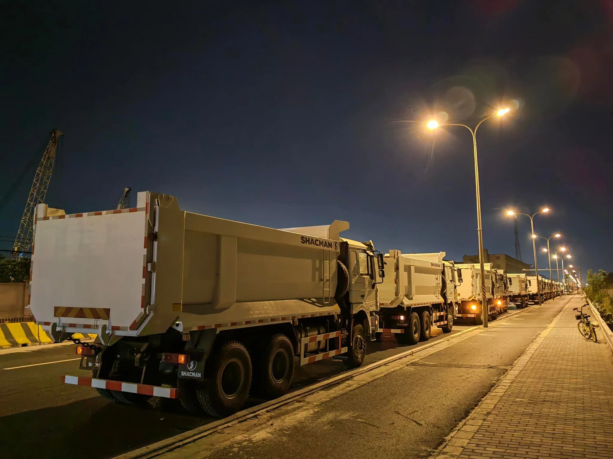 Tout nouveau 6X4 Shacman H3000 Camion-benne à 20 tonnes pour la vente de camions à benne basculante