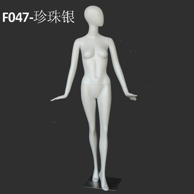 Window Display Matte White Custom Female Mannequins