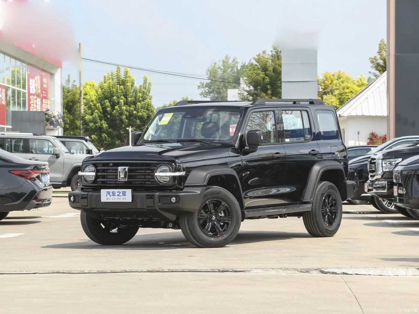 Tanque 300/500 utilitario vehículo de gasolina coche clásico Micro SUV EV Coche de gasolina