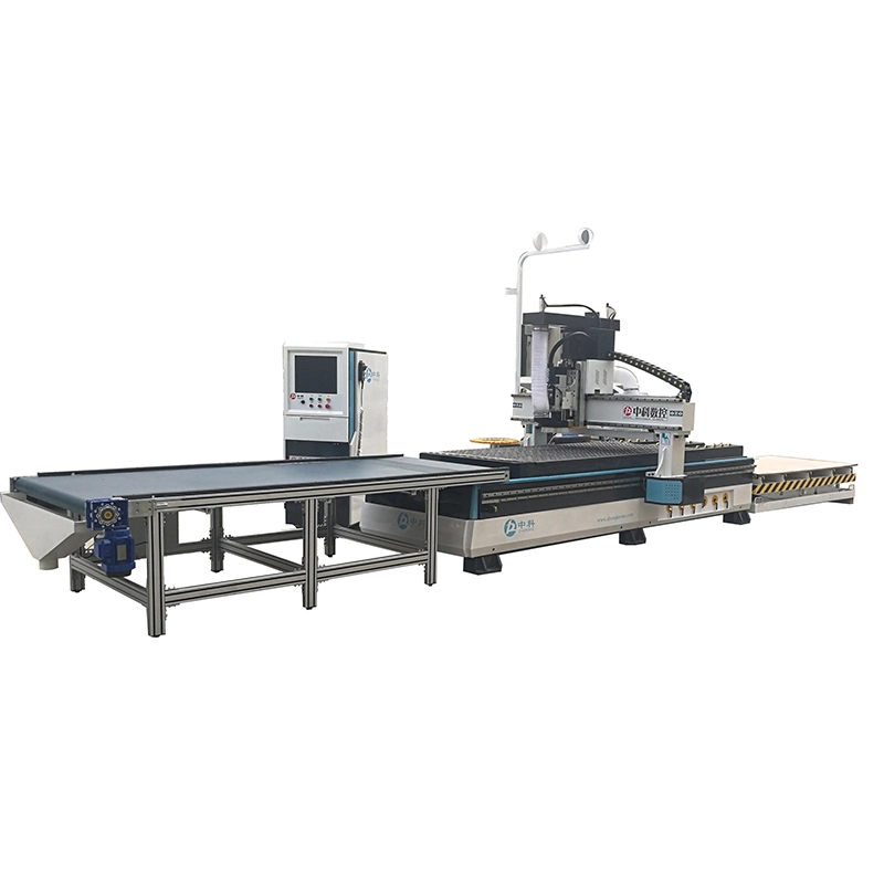 التحميل التلقائي تفريغ تحميل تبطين العمل الخشبي لـ ATC للطاولة جهاز توجيه CNC