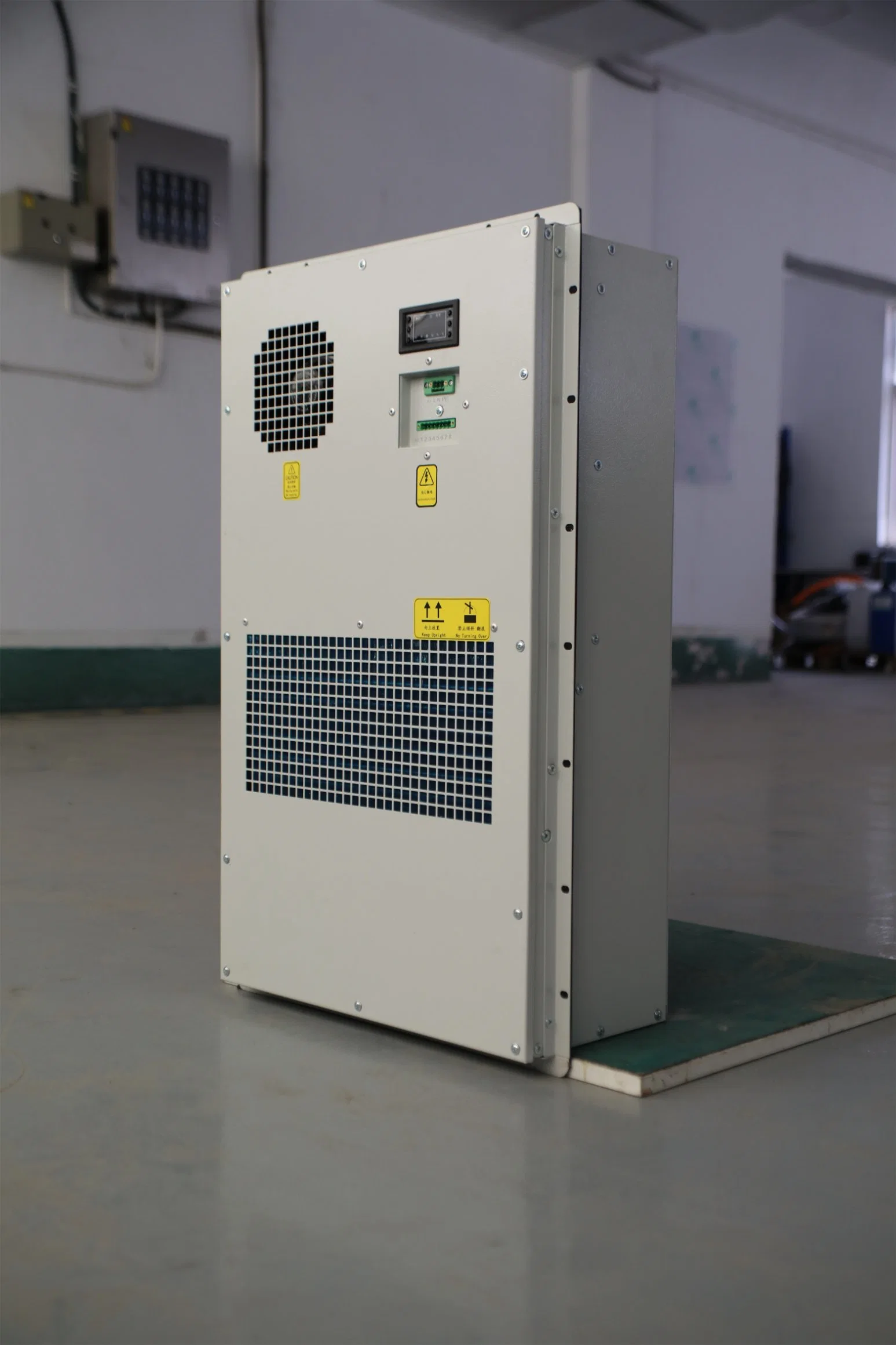 IP55 2500W Outdoor Telecom Cabinet Type Air Conditioner AC 220V Industrial Air Conditioner