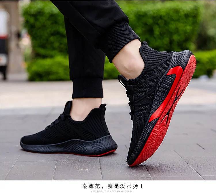 Factory Hot Wholesale/Supplier Lightweight Breathable Sport Running Flyknit Sneakers