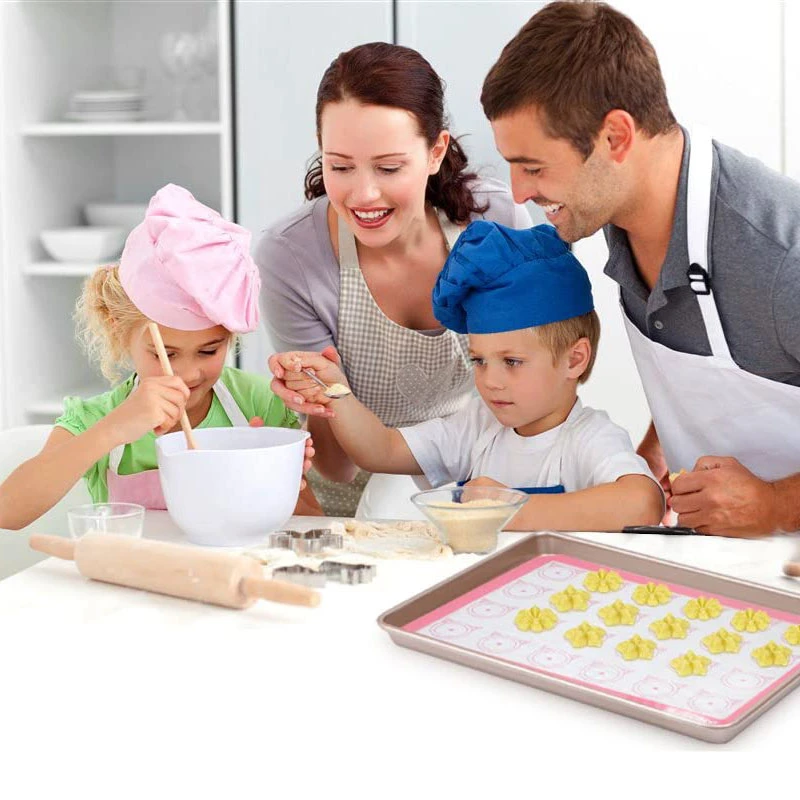 100% Food Grade Non-Stick Perforated Round Silicone Baking Mat for Oven