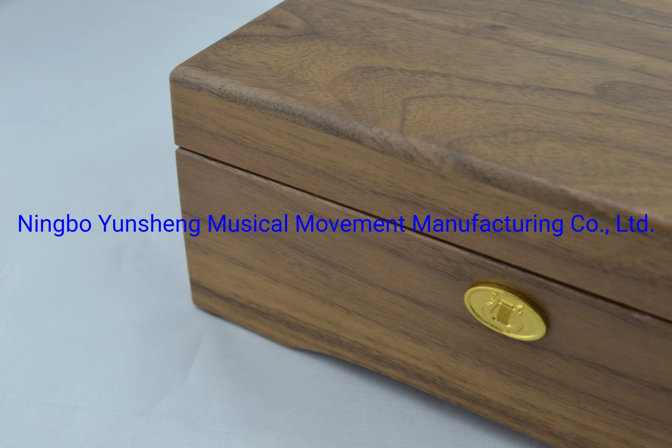 Rhymes-Yunsheng 30-Note Classic Walnut Music Box (Y50MY6)