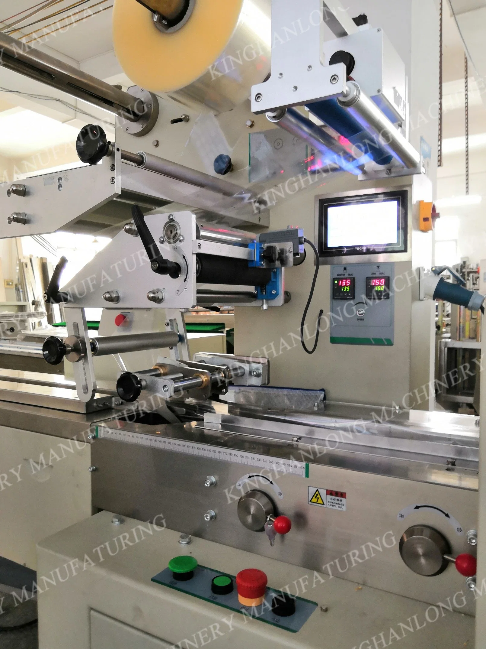 Automatic Feeding and Wrapping Flow Packaging Packing Filling Sealing Machine System for Chocolate Cereal Bars